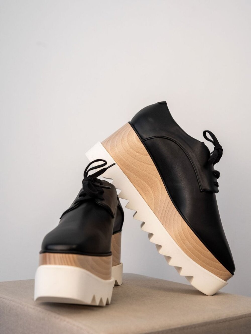 NWT STELLA MCCARTNEY ELYSE BLACK FAUX LEATHER WOODEN PLATFORM SNEAKERS - Picture 2 of 5